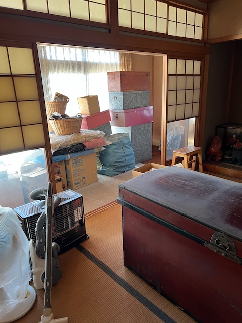 名古屋市港区にて遺品整理の開始前の室内様子